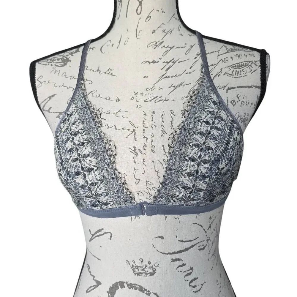 Victoria's Secret Women's Size Medium White Gray Lace Front Close Boho Bralette